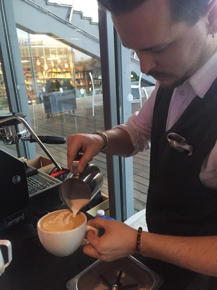 12053330_1030593346951446_1650231431_n